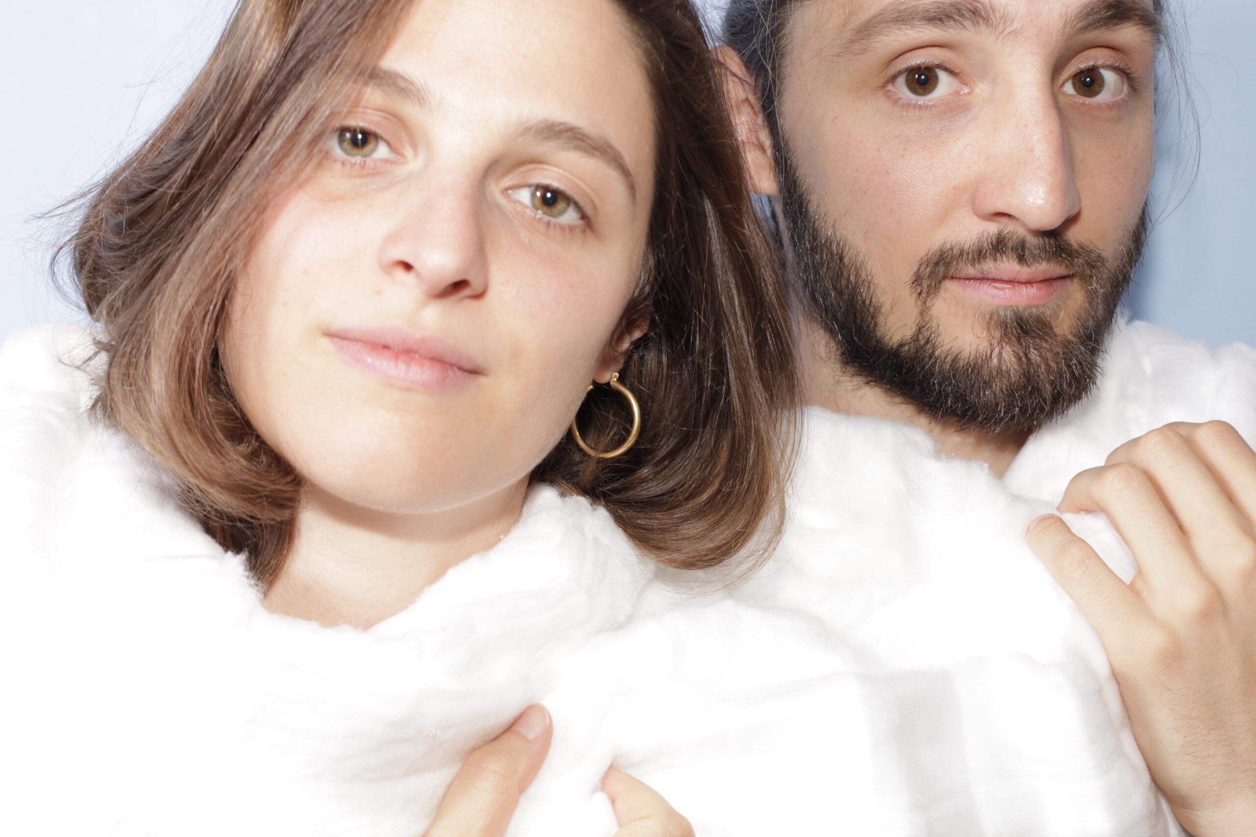 Foto von Anna Vogt (links) und Tobias Künzli (rechts). Geschossen von Patrick Blank, Luzern.